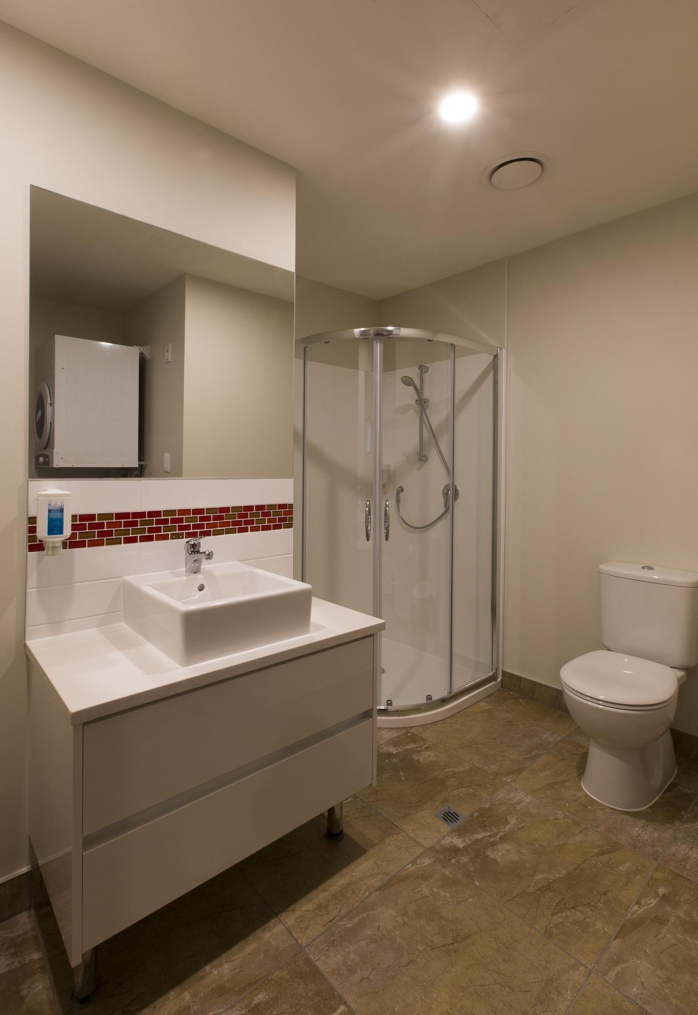 Ramada Suites By Wyndham Christchurch City Екстер'єр фото