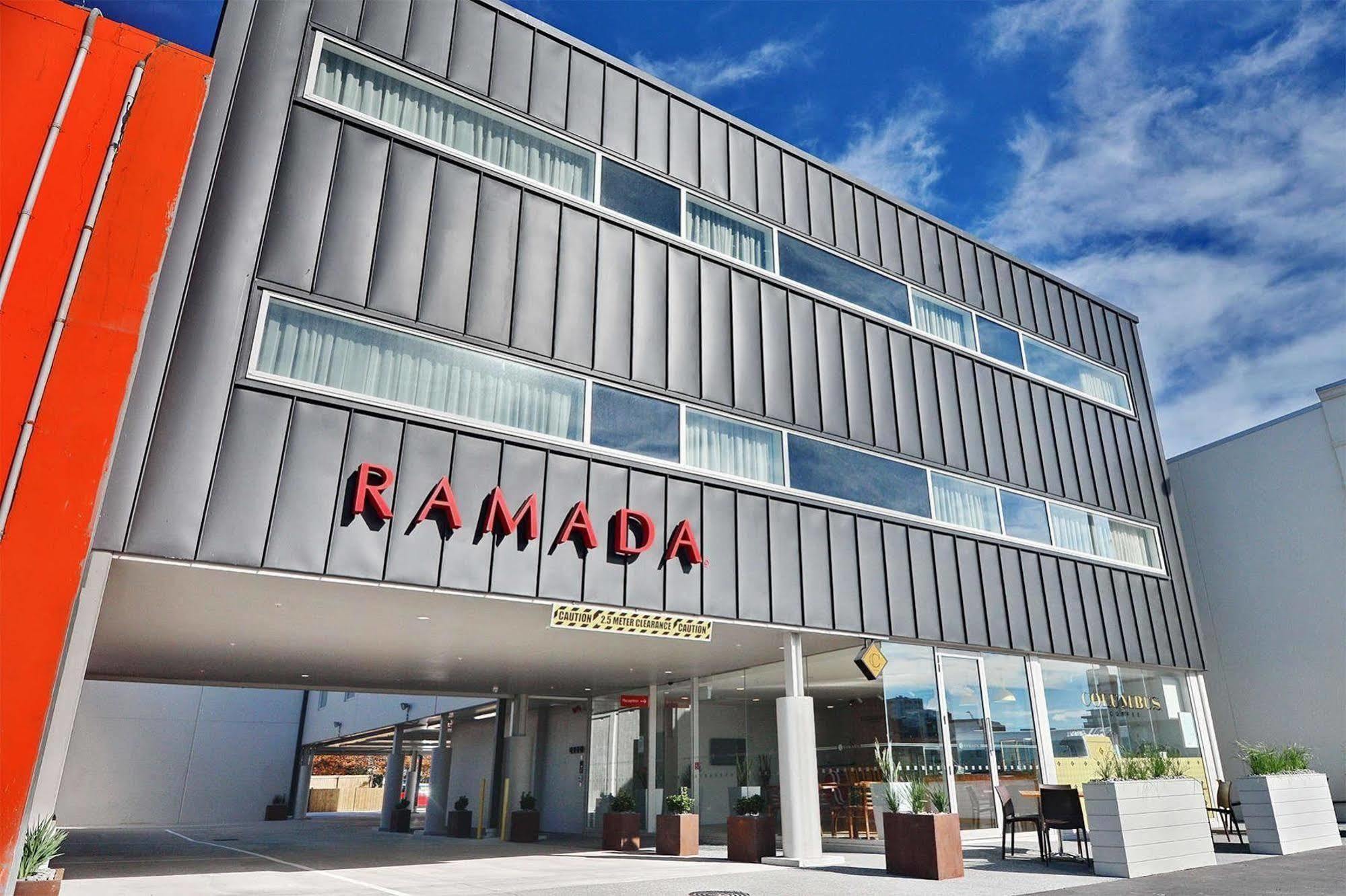Ramada Suites By Wyndham Christchurch City Екстер'єр фото